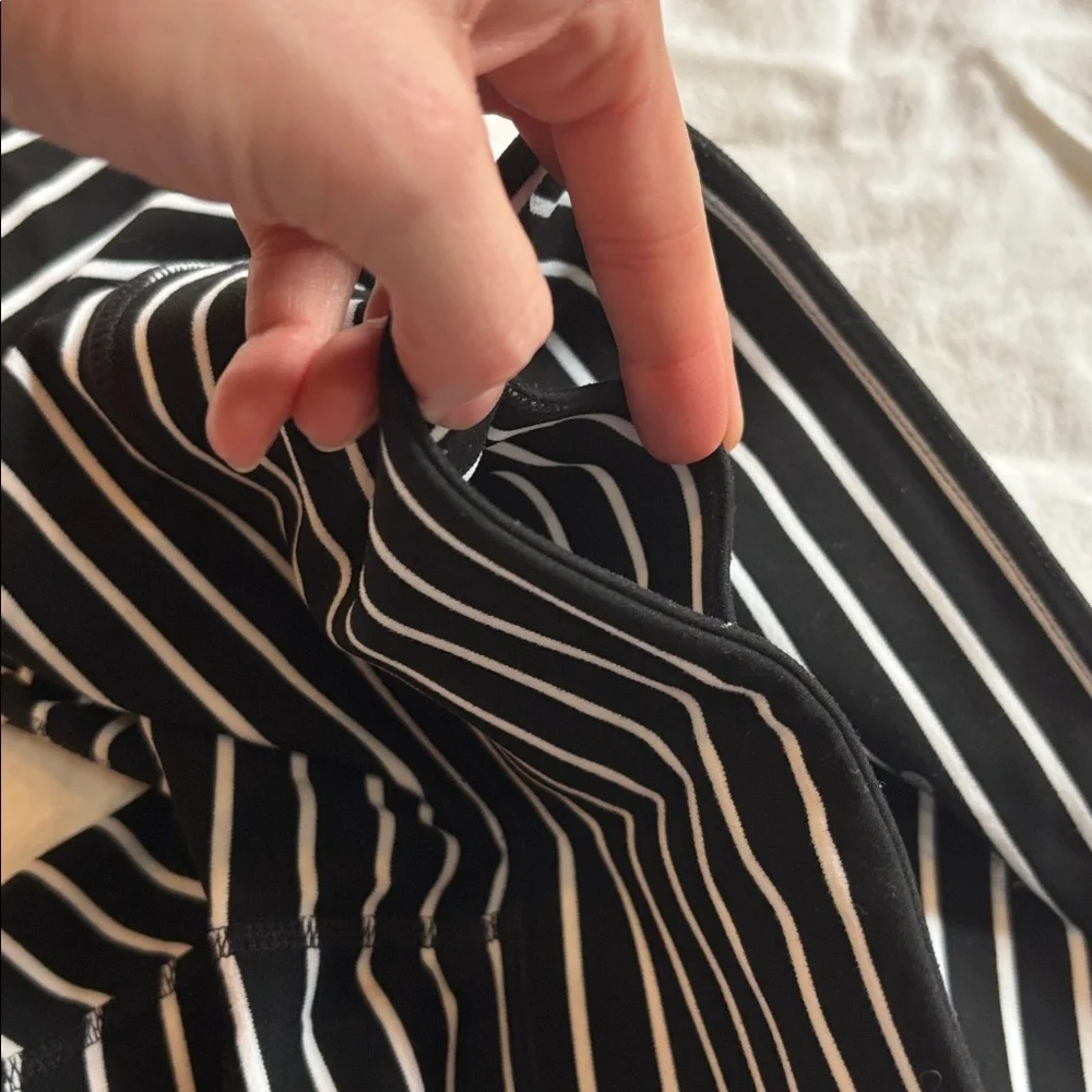 Athleta Elation Virasana Stripe 7/8 Tight - Picture 8 of 11